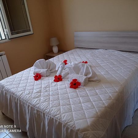 Villa Belvedere Кампофеличе-ди-Роччелла Экстерьер фото